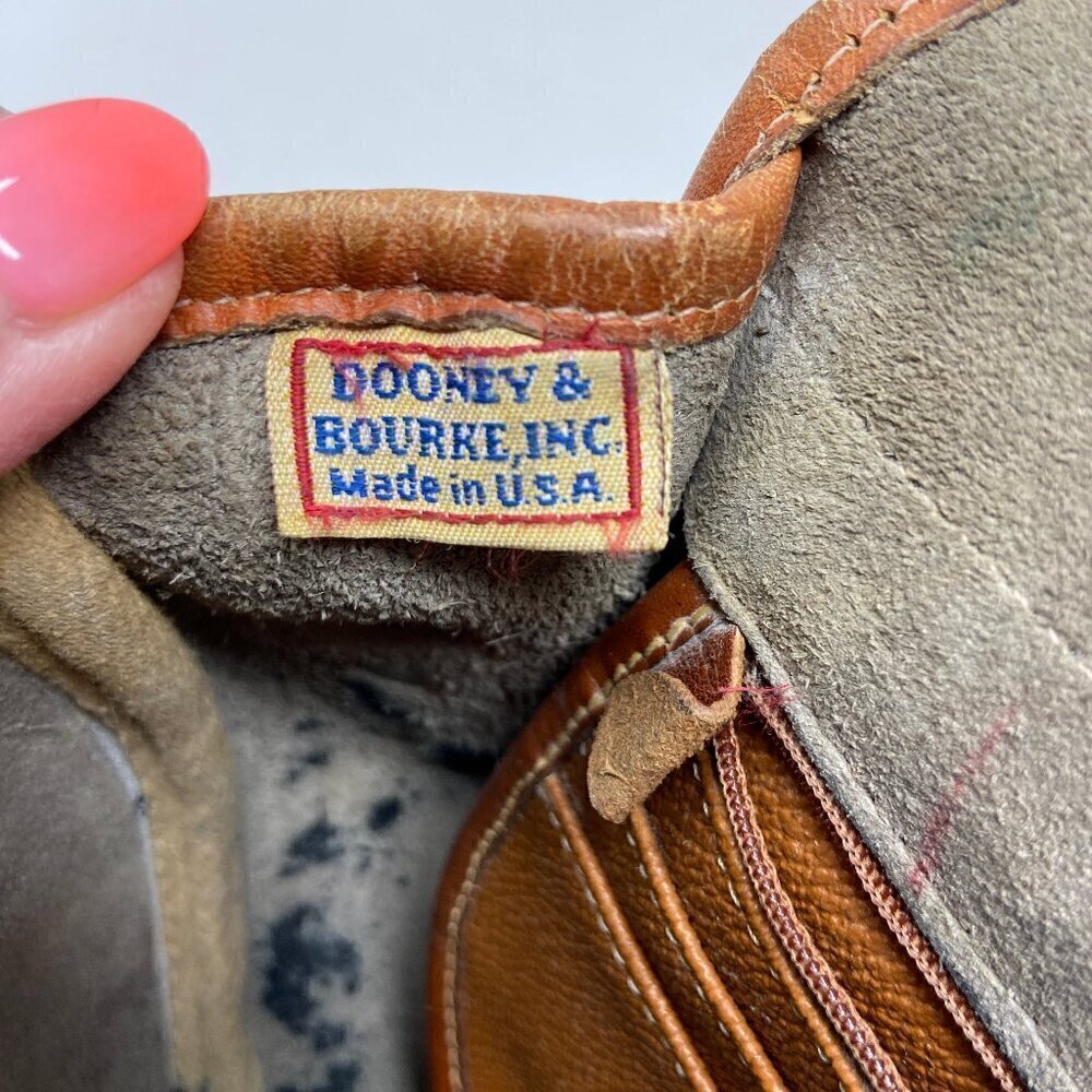 DOONEY & BOURKE | Vintage Saddle Up Calvary Trooper Crossbody Bag Taupe - Picture 10 of 15